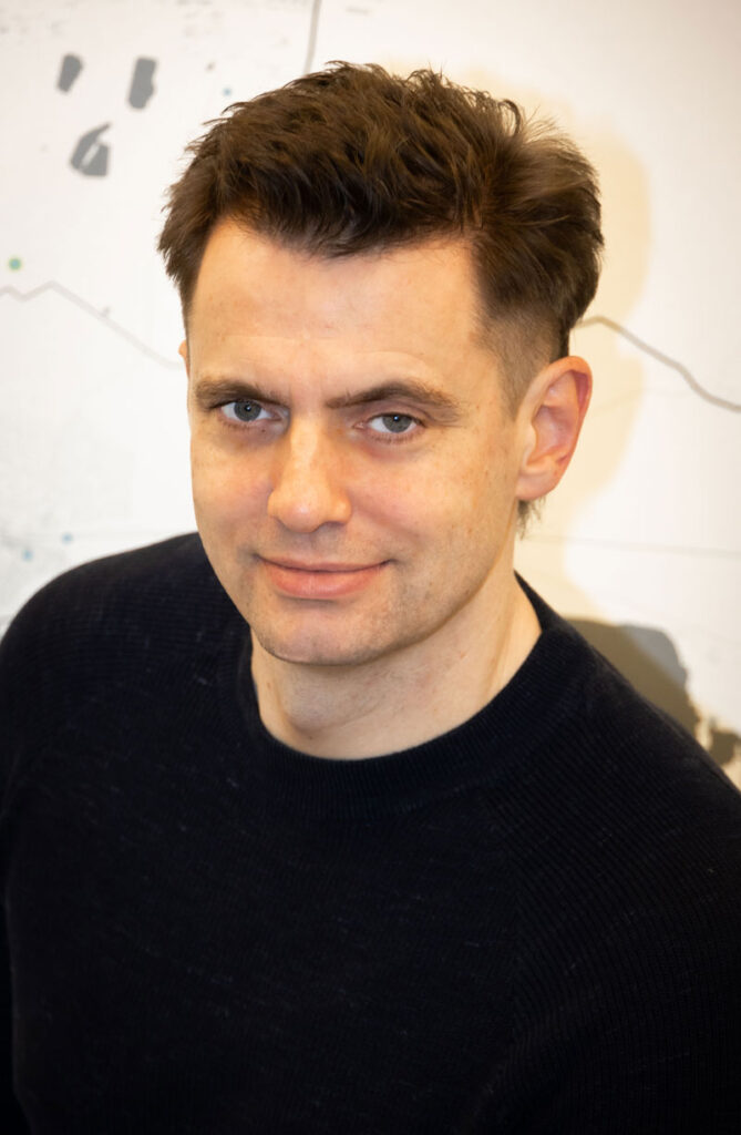 Dr. Roland Borchers